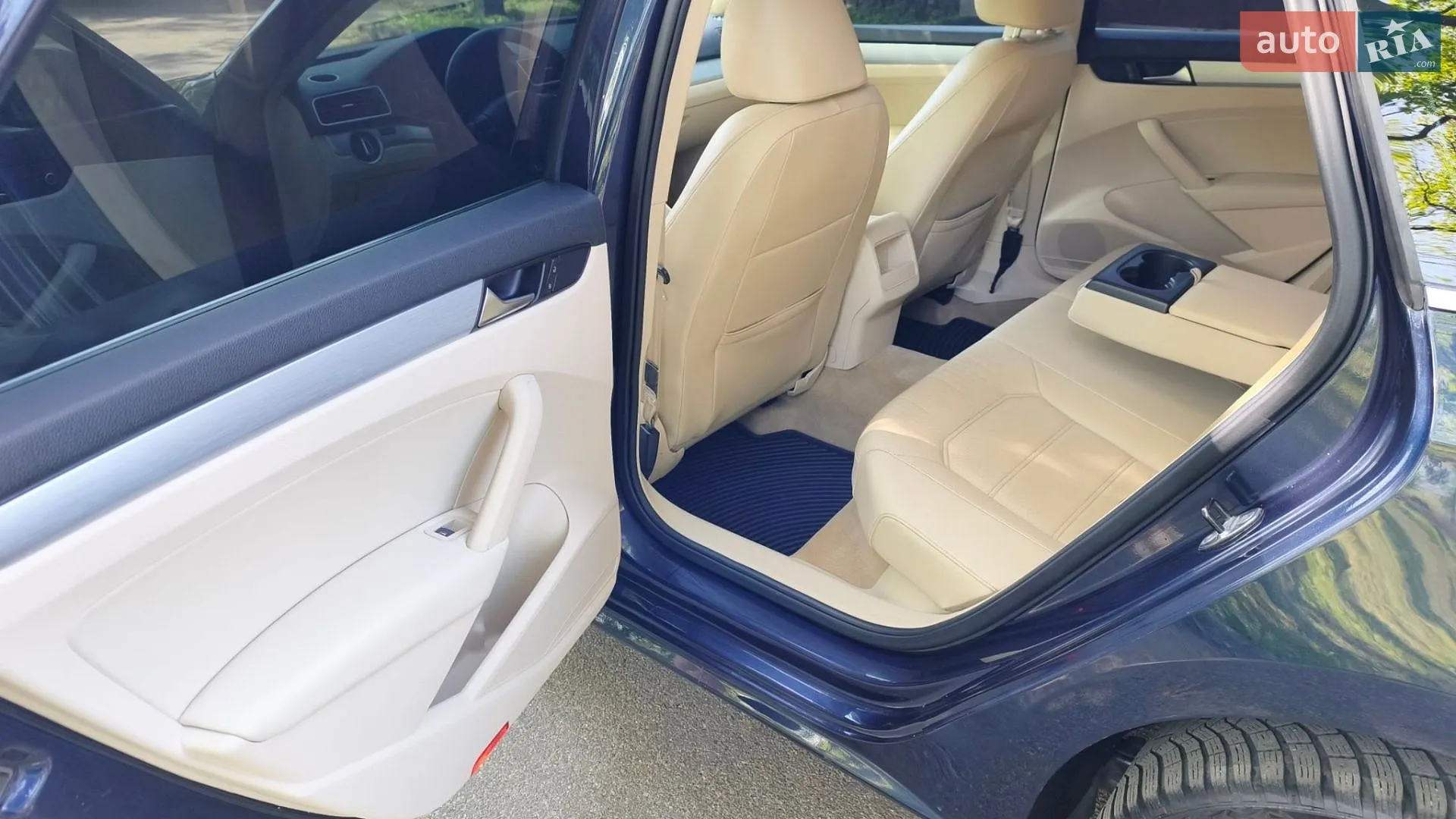 2011 Volkswagen Passat - мініатюра 42
