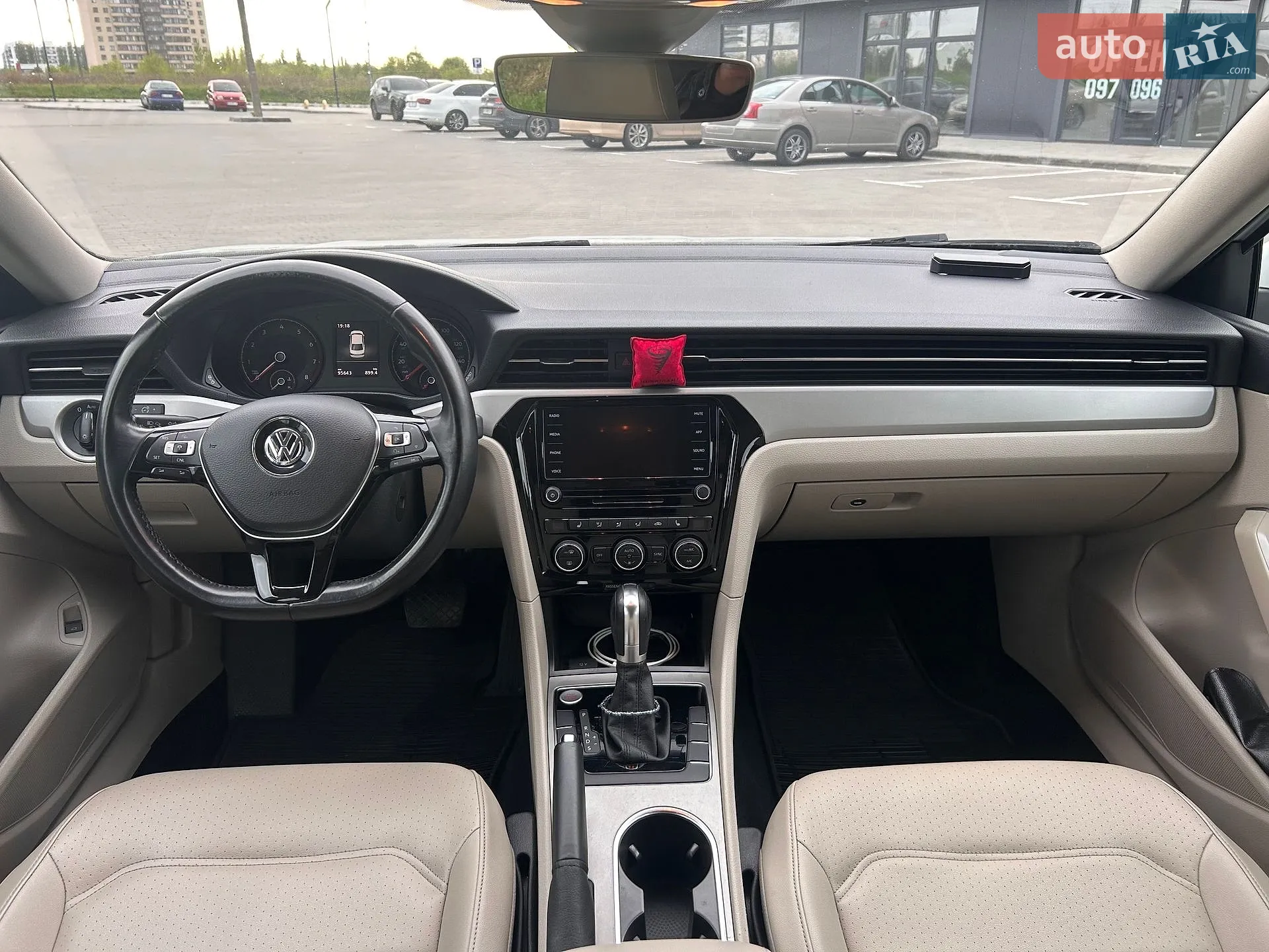 2019 Volkswagen Passat - мініатюра 9