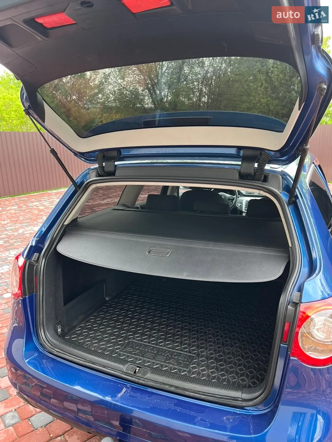 2010 Volkswagen Passat - мініатюра 12