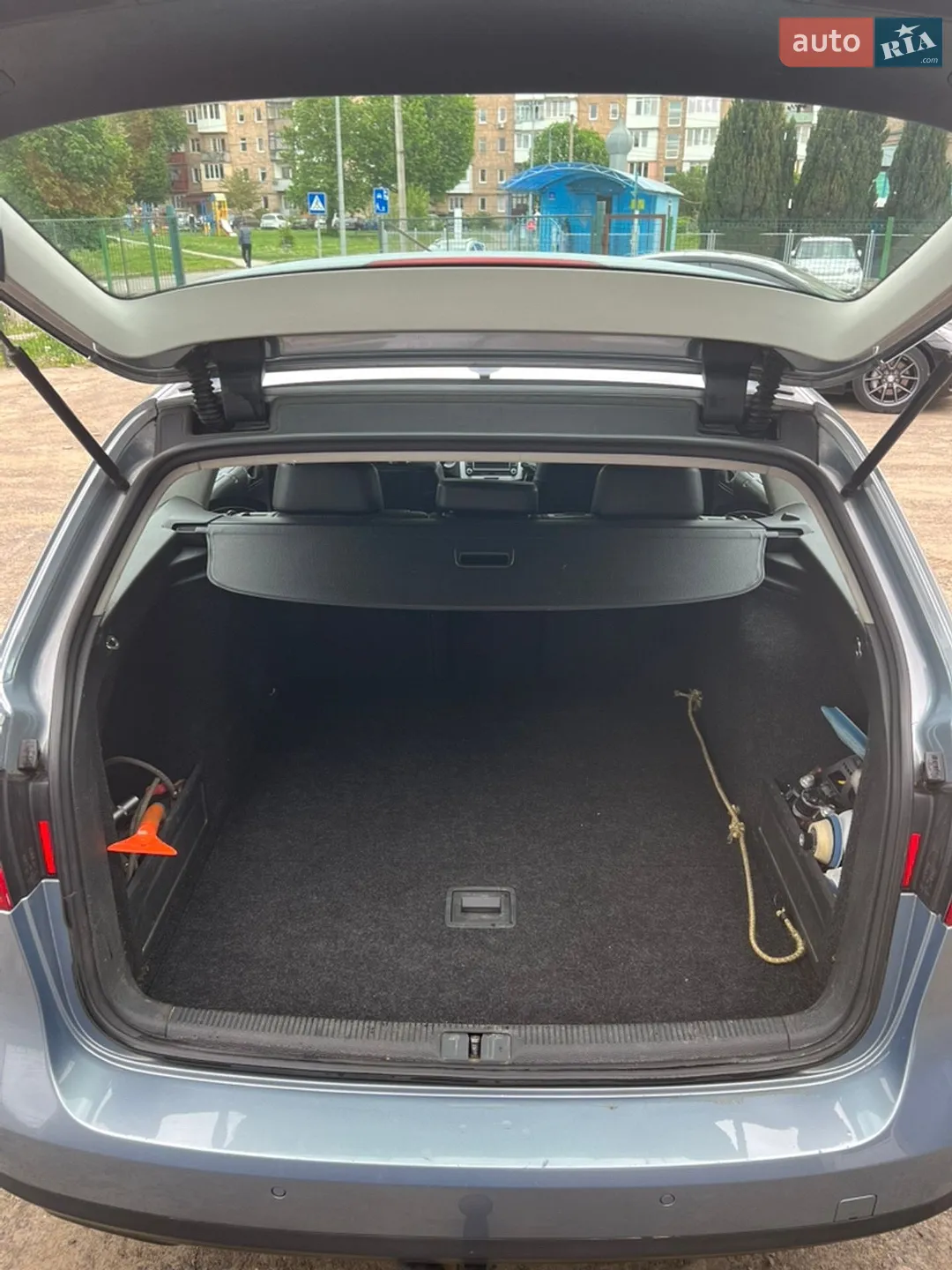 2010 Volkswagen Passat - мініатюра 16
