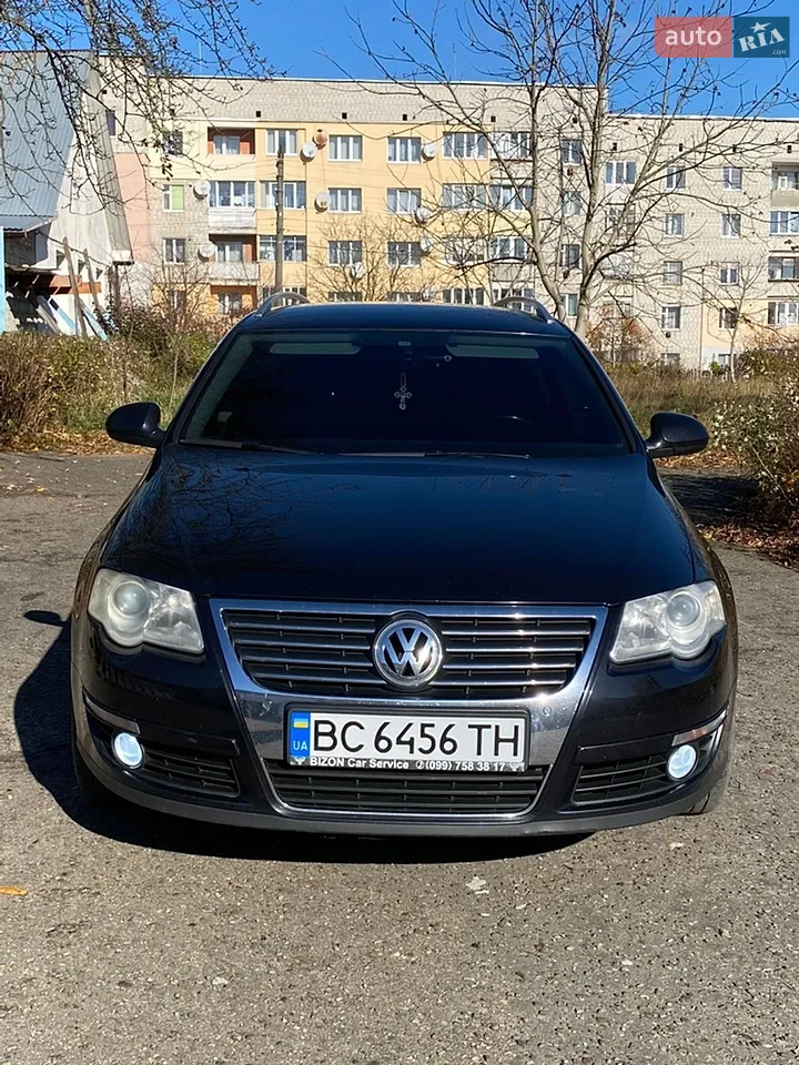 2010 Volkswagen Passat - мініатюра 19