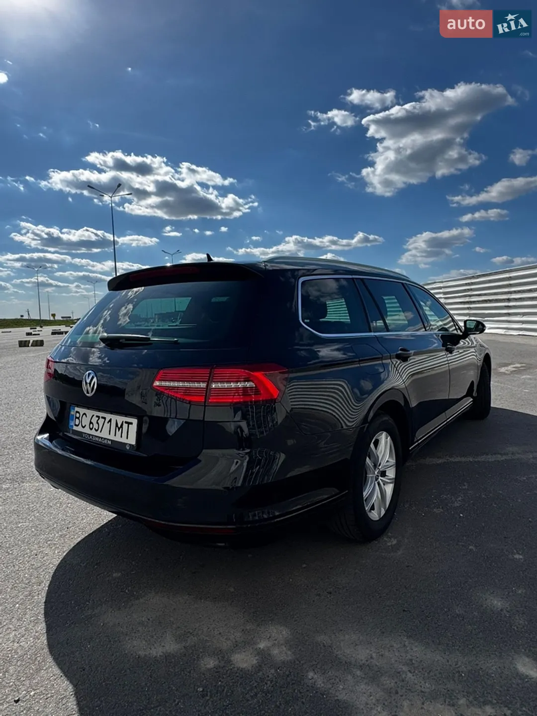 2016 Volkswagen Passat - мініатюра 8