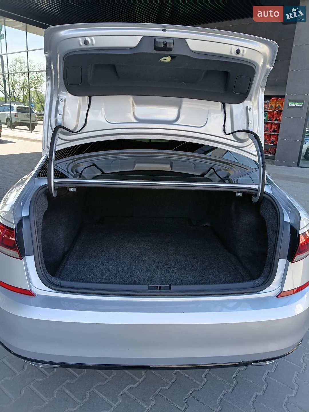 2020 Volkswagen Passat - мініатюра 17