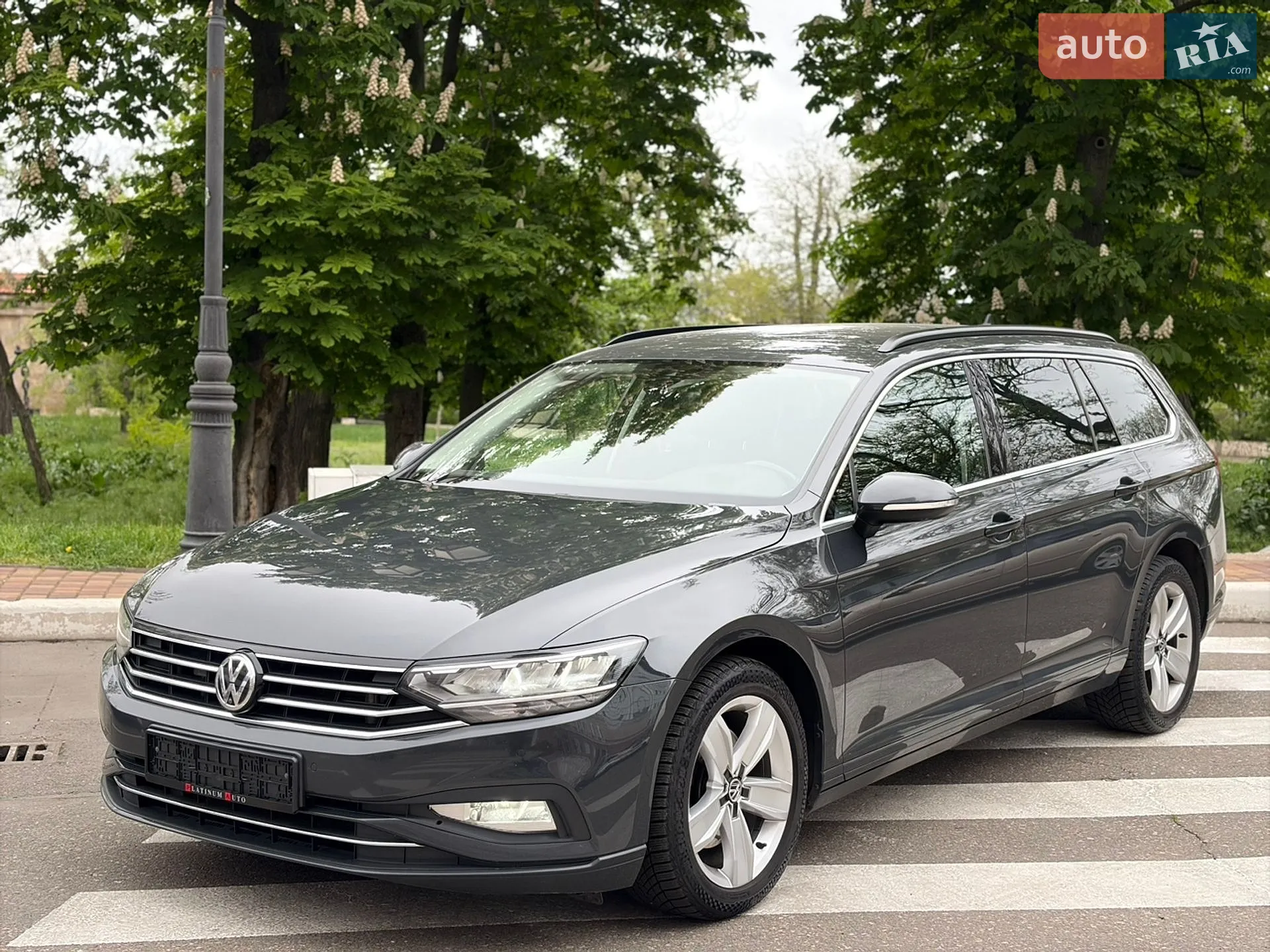 2019 Volkswagen Passat - мініатюра 17