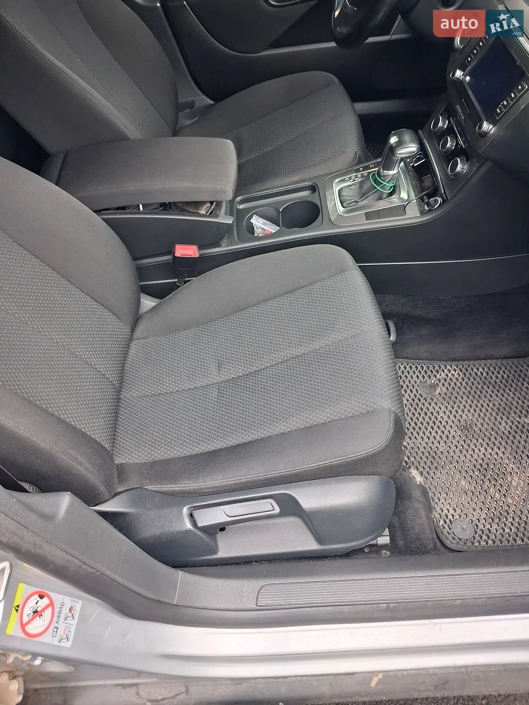2010 Volkswagen Passat - мініатюра 4