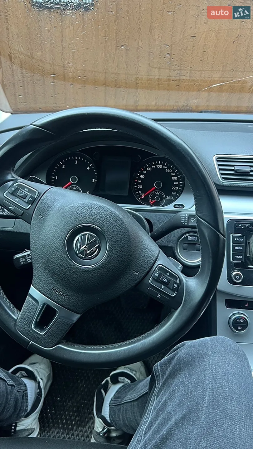 2014 Volkswagen Passat - мініатюра 3