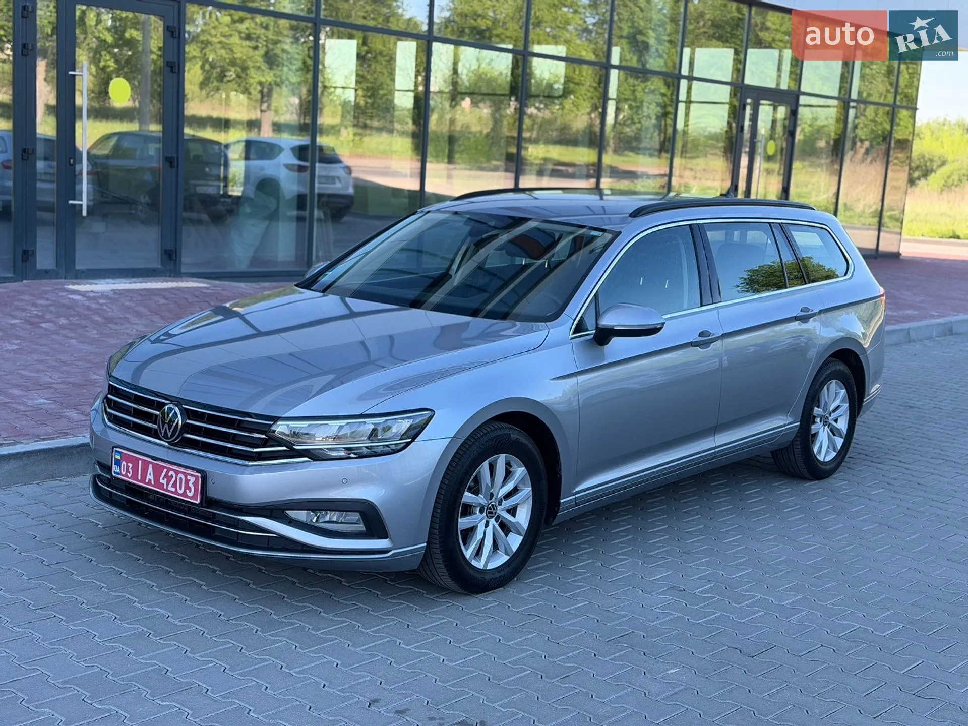 2023 Volkswagen Passat - мініатюра 2