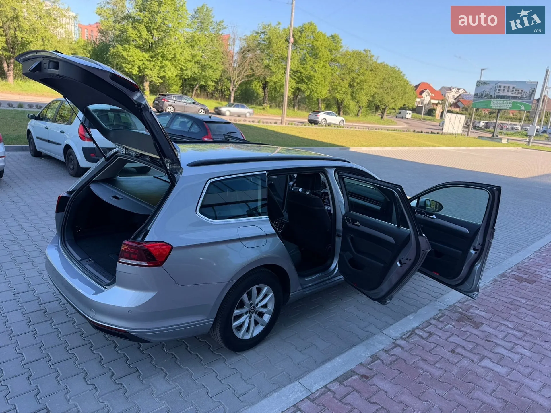 2023 Volkswagen Passat - мініатюра 32