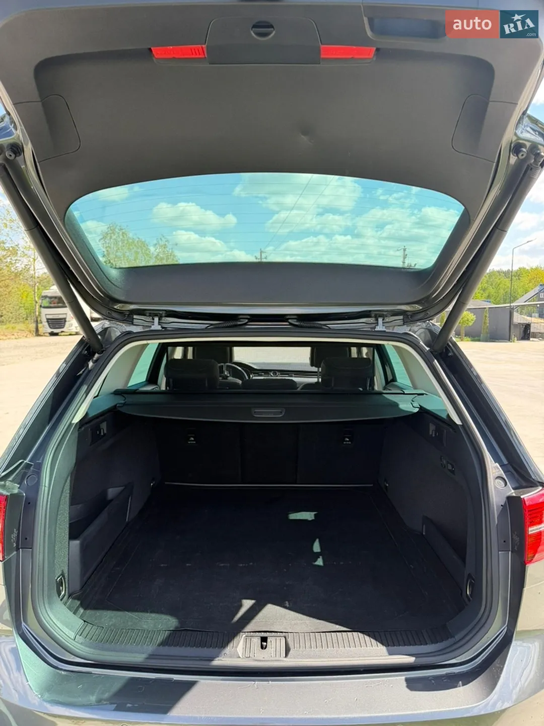 2016 Volkswagen Passat - мініатюра 5