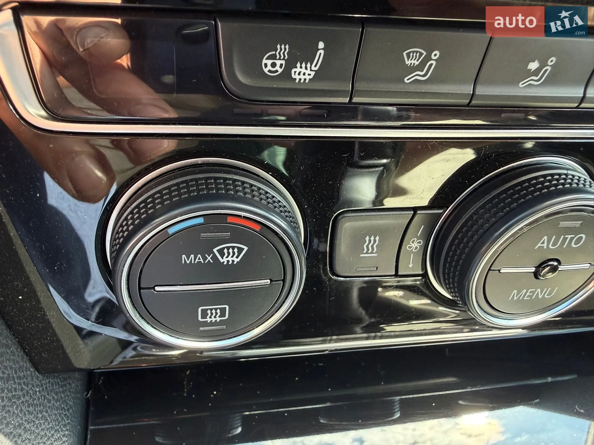 2016 Volkswagen Passat - мініатюра 32
