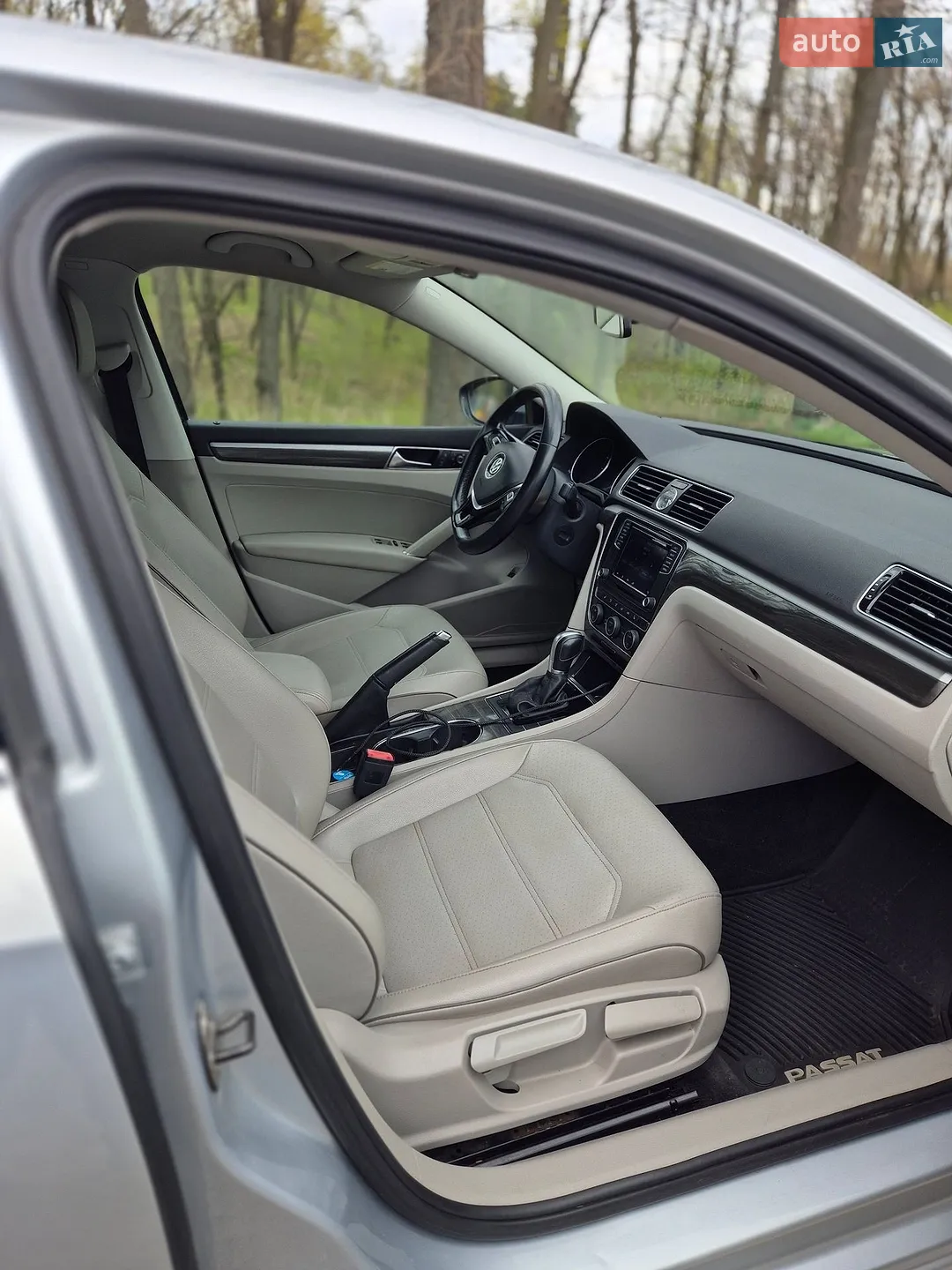 2017 Volkswagen Passat - мініатюра 10