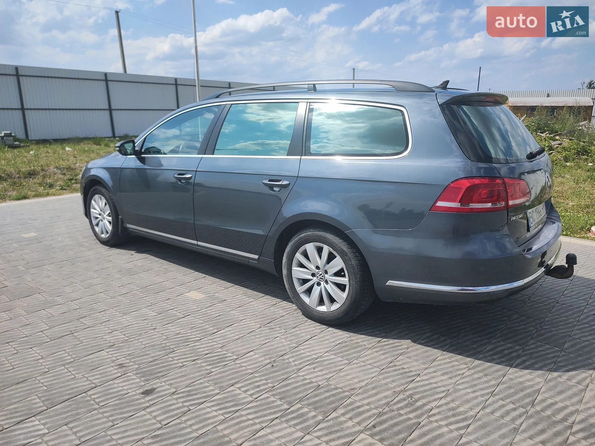 2011 Volkswagen Passat - мініатюра 12