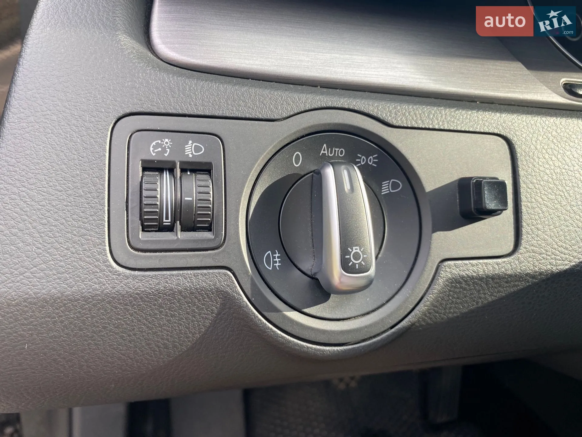 2010 Volkswagen Passat - мініатюра 25