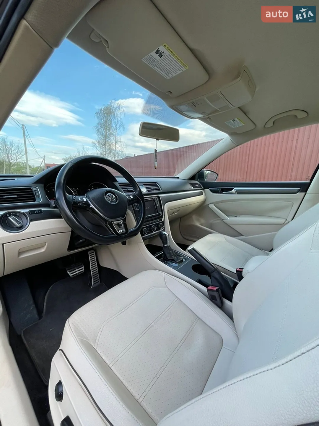 2017 Volkswagen Passat - мініатюра 30