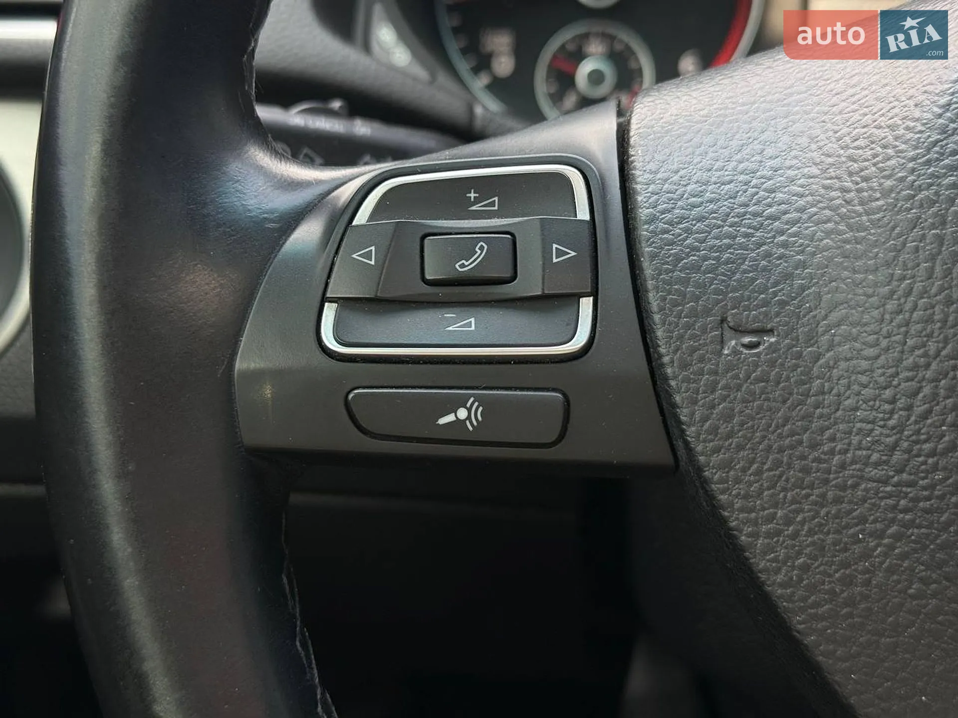2014 Volkswagen Passat - мініатюра 28