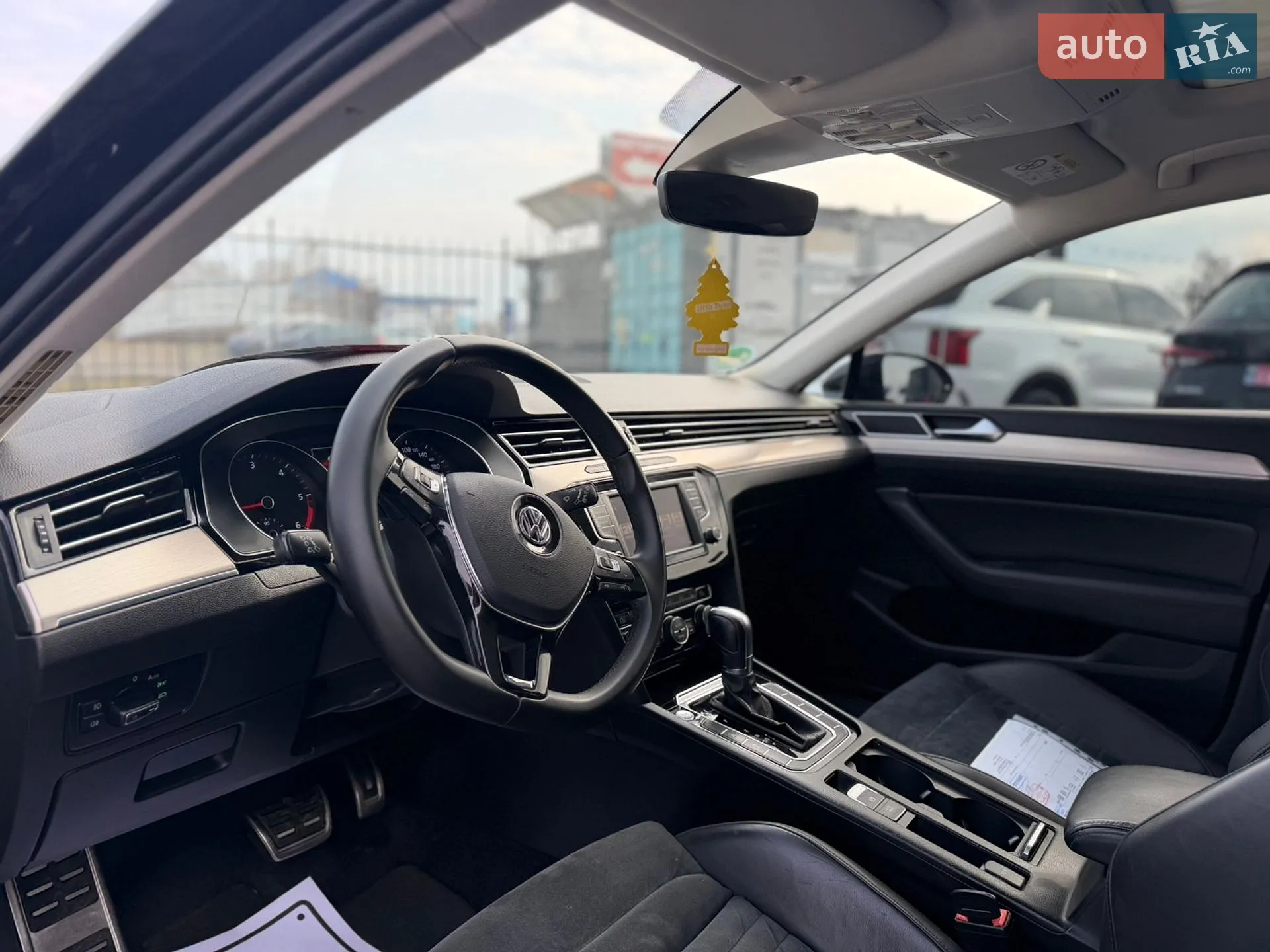 2017 Volkswagen Passat - мініатюра 33