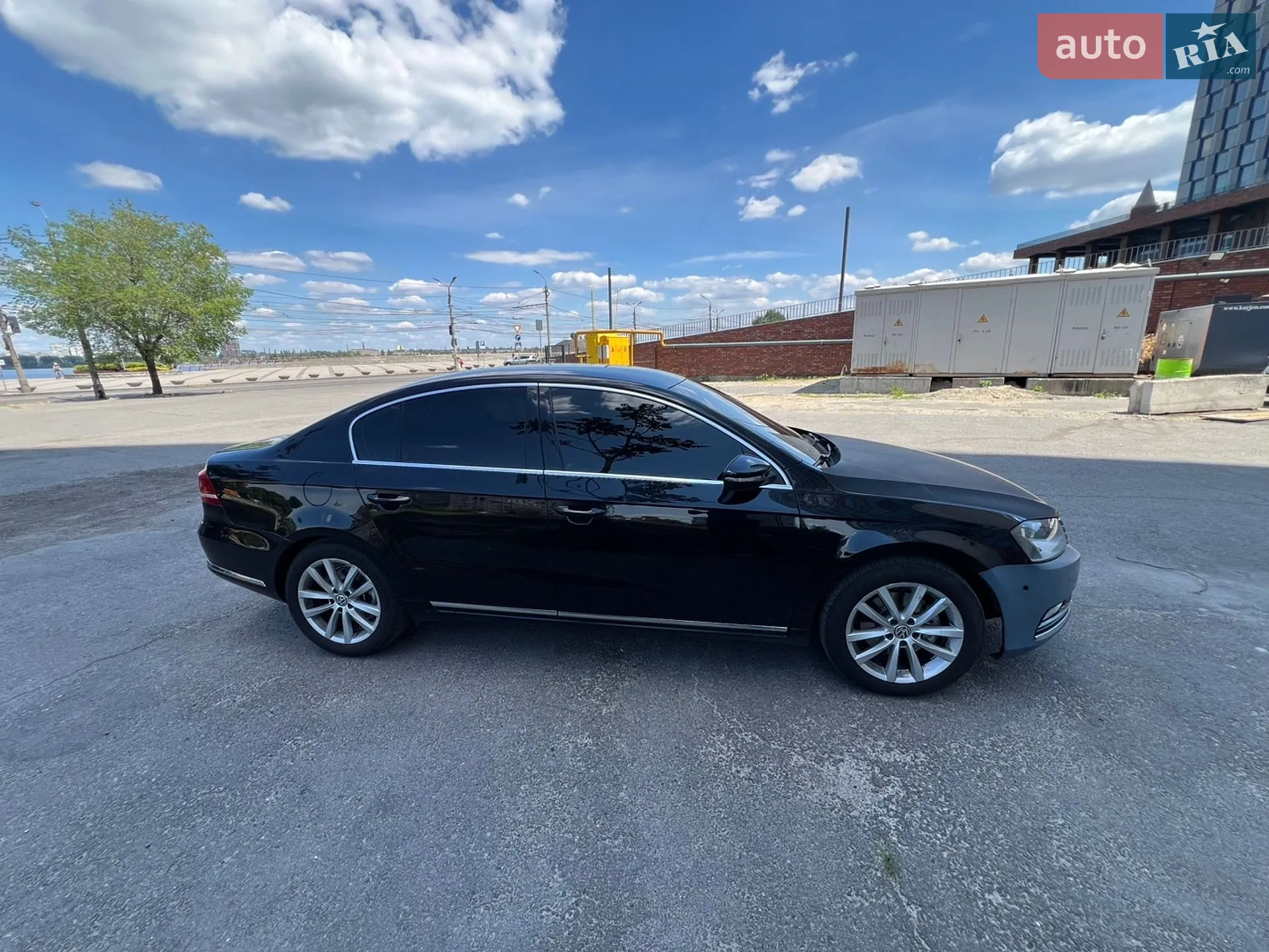 2010 Volkswagen Passat - мініатюра 4