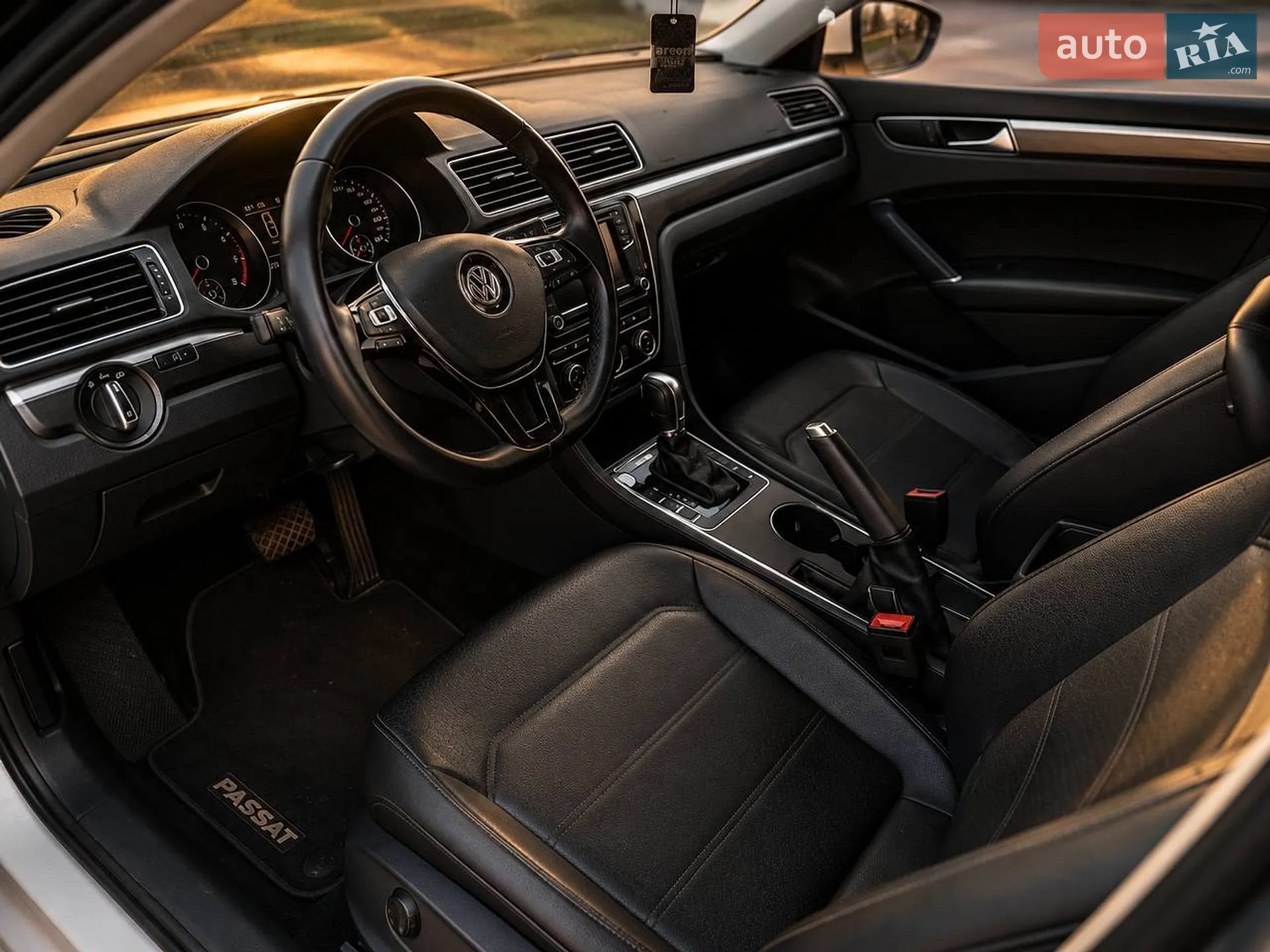 2018 Volkswagen Passat - мініатюра 10