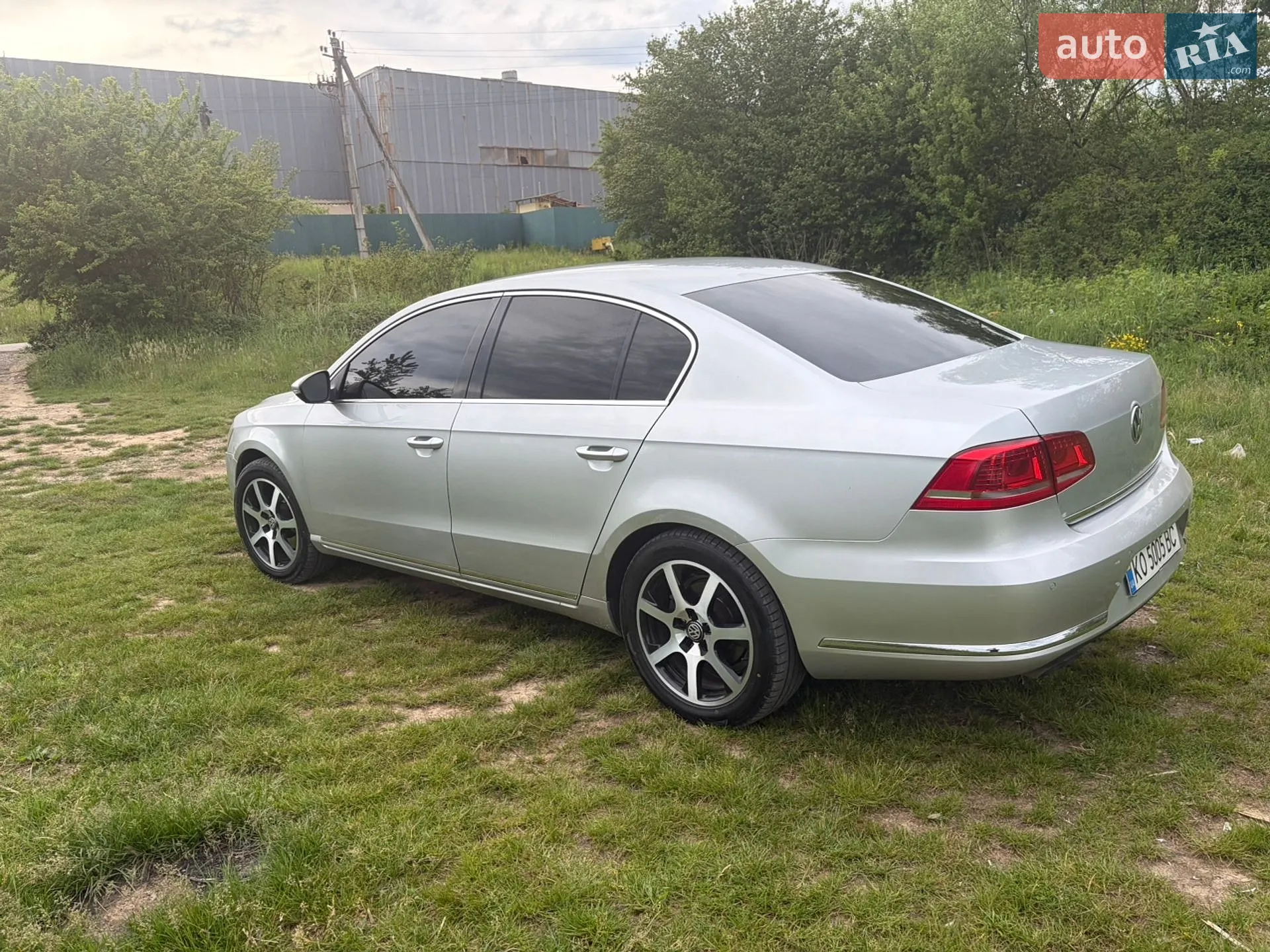 2011 Volkswagen Passat - мініатюра 2