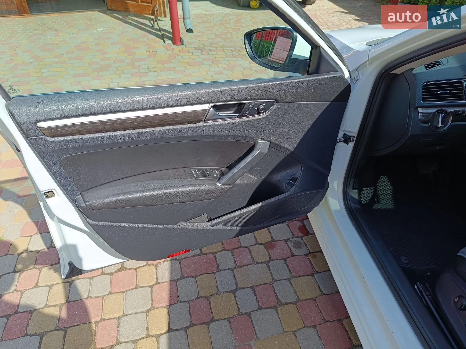 2017 Volkswagen Passat - мініатюра 9