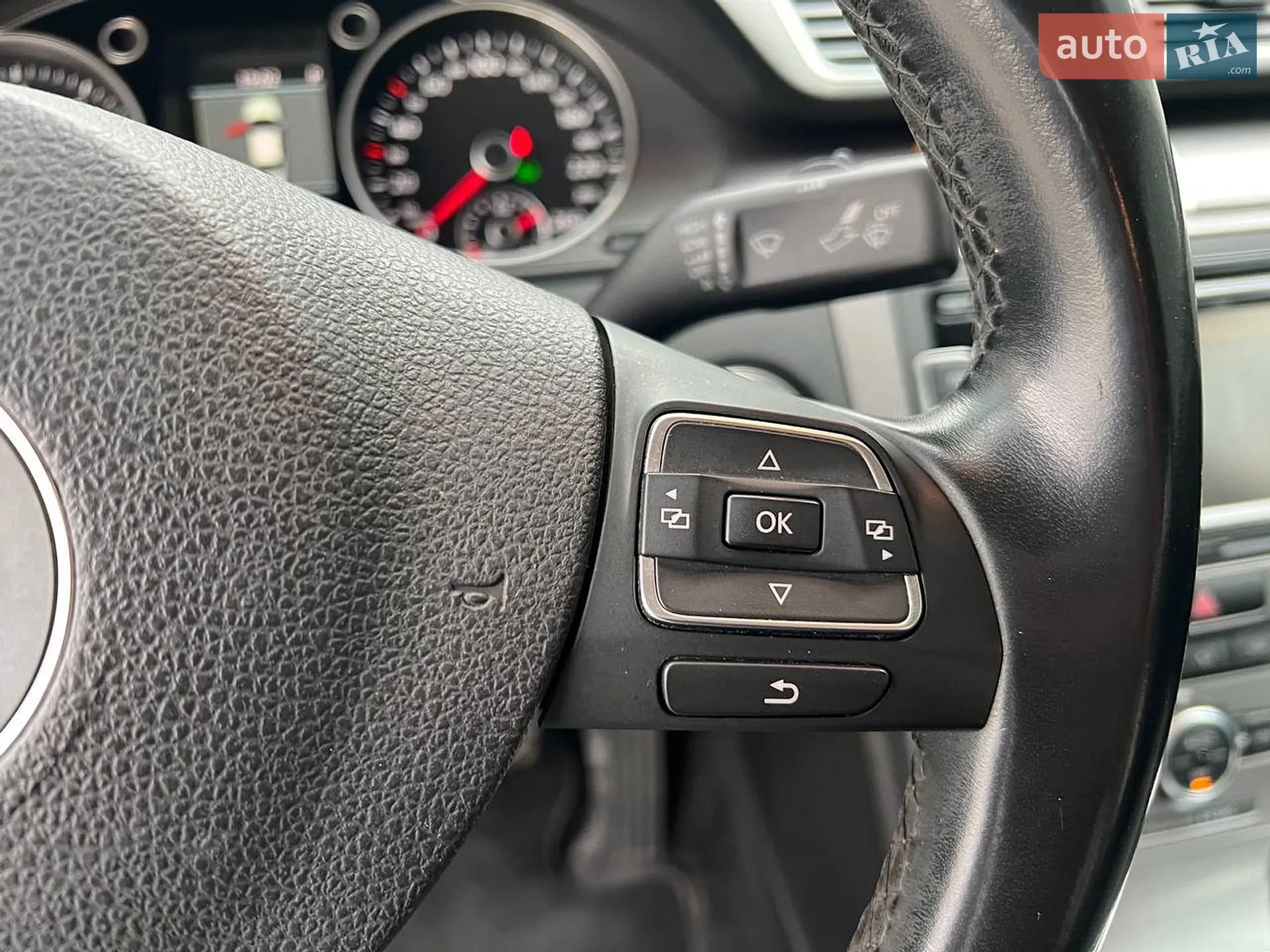 2014 Volkswagen Passat - мініатюра 25