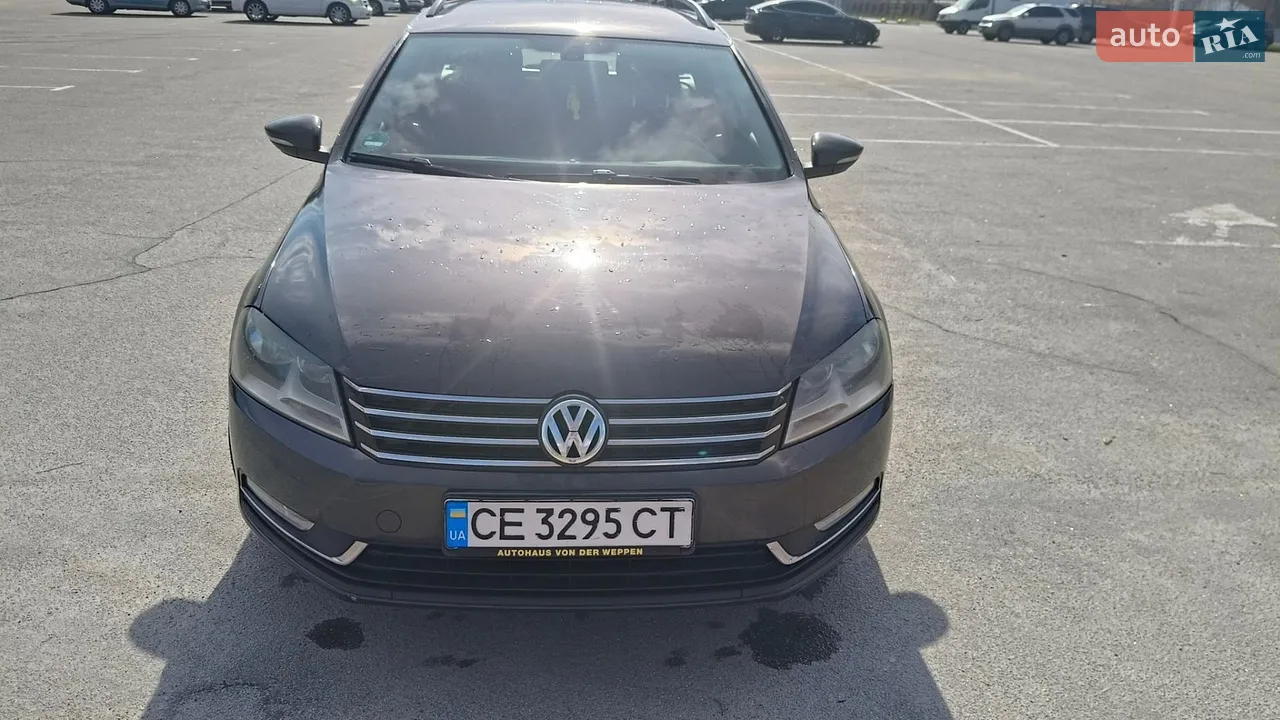 2010 Volkswagen Passat - мініатюра 15