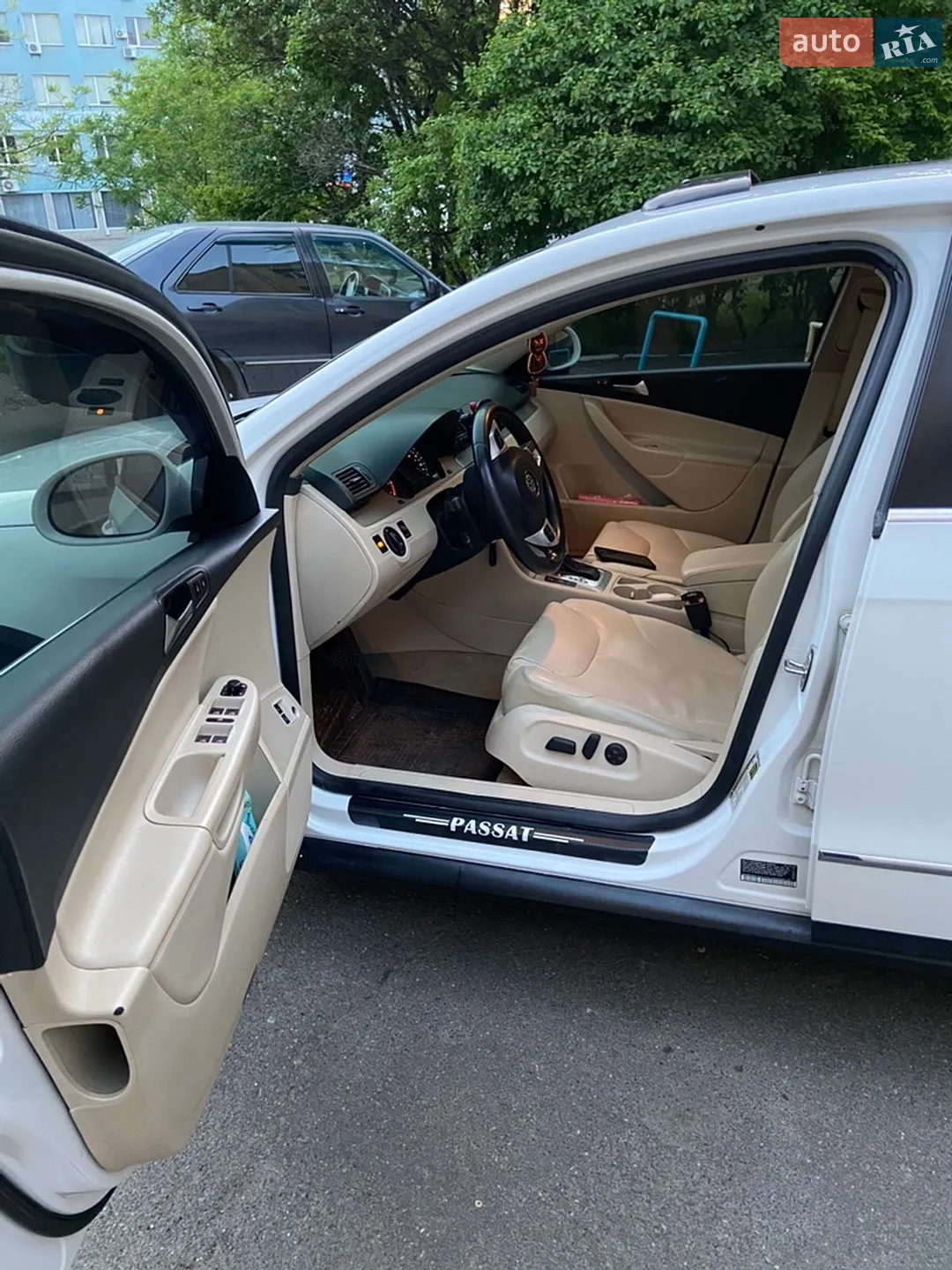 2010 Volkswagen Passat - мініатюра 13