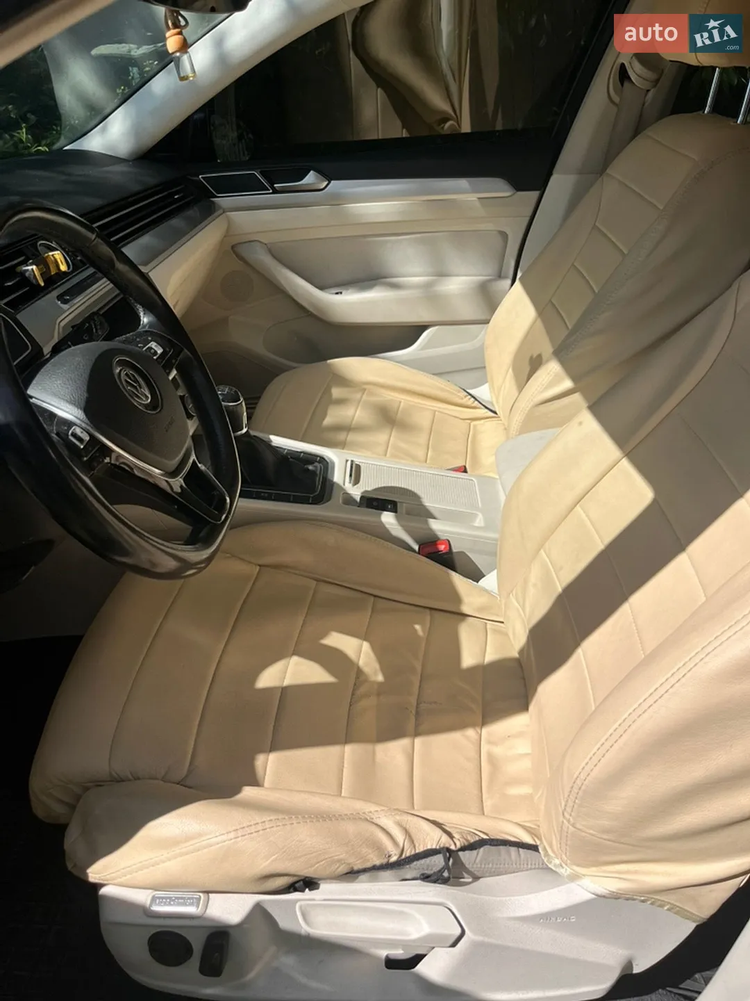 2016 Volkswagen Passat - мініатюра 3