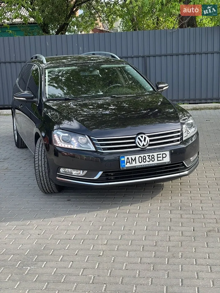2011 Volkswagen Passat - мініатюра 27