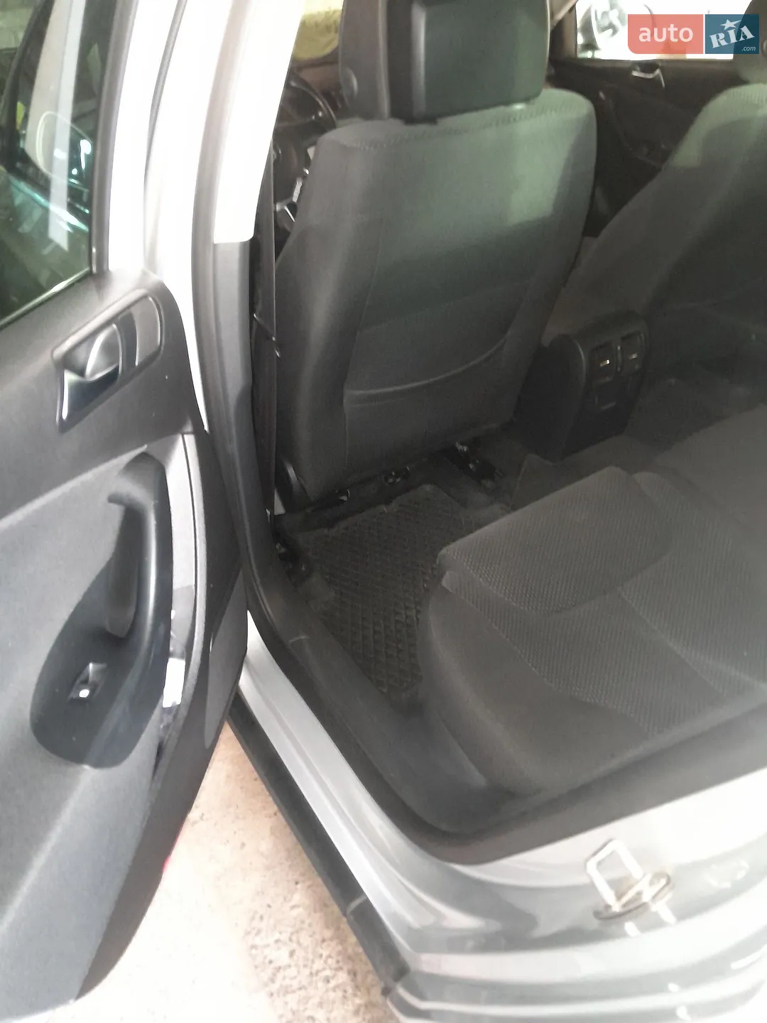2010 Volkswagen Passat - мініатюра 5