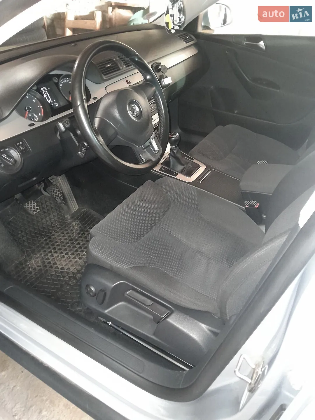 2010 Volkswagen Passat - мініатюра 3