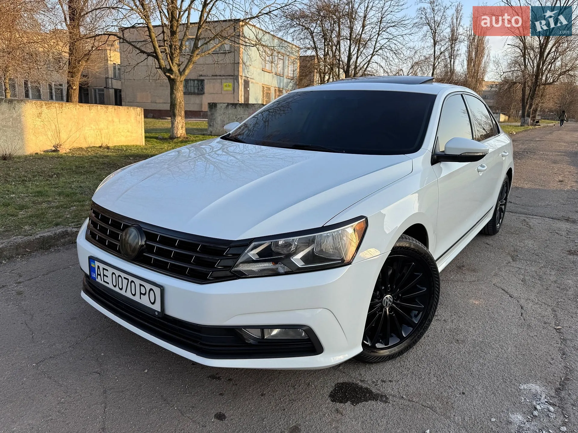 2016 Volkswagen Passat - фото 1