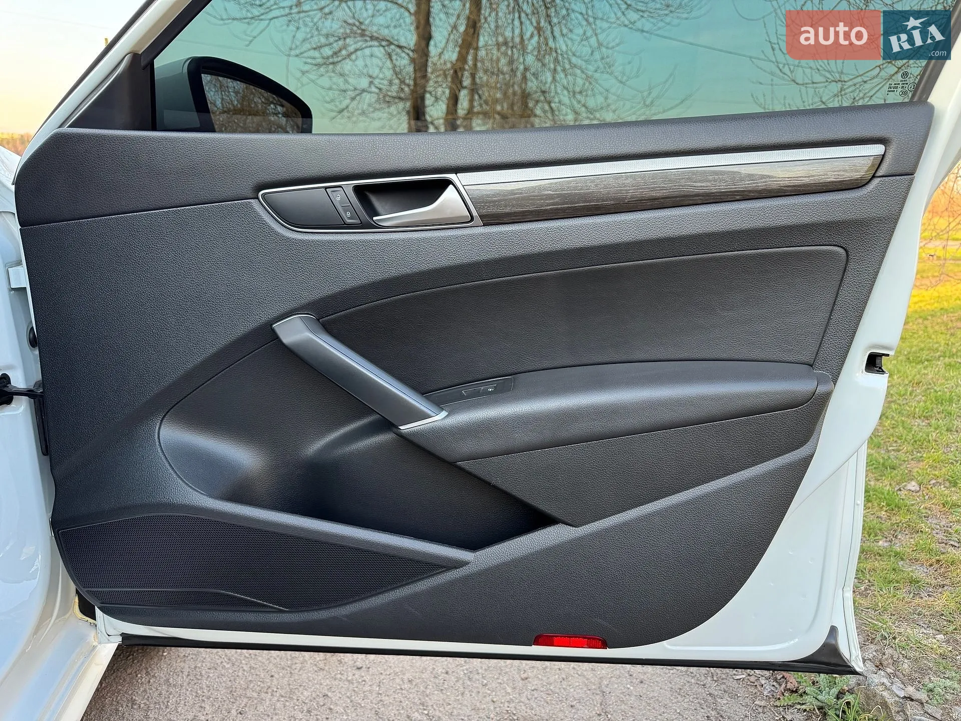 2016 Volkswagen Passat - мініатюра 23