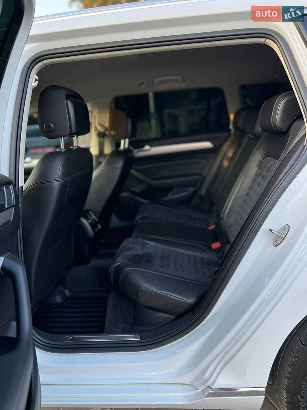 2015 Volkswagen Passat - мініатюра 40