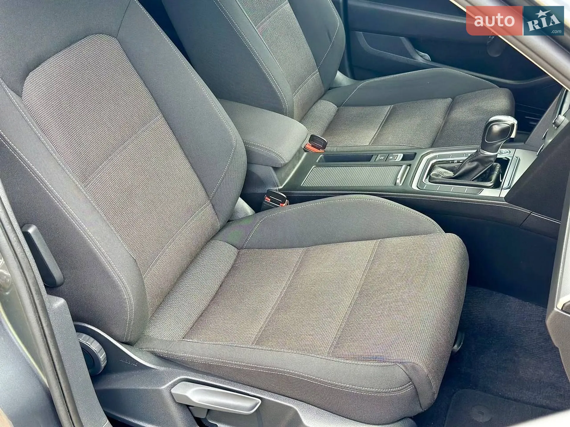 2017 Volkswagen Passat - мініатюра 48