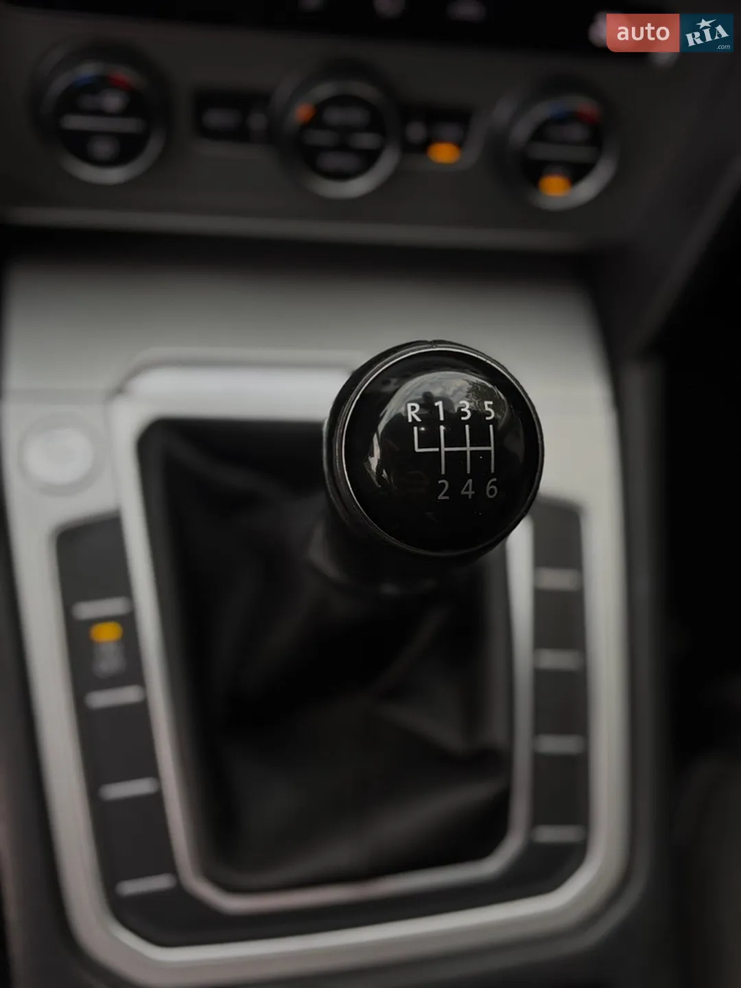 2016 Volkswagen Passat - мініатюра 21