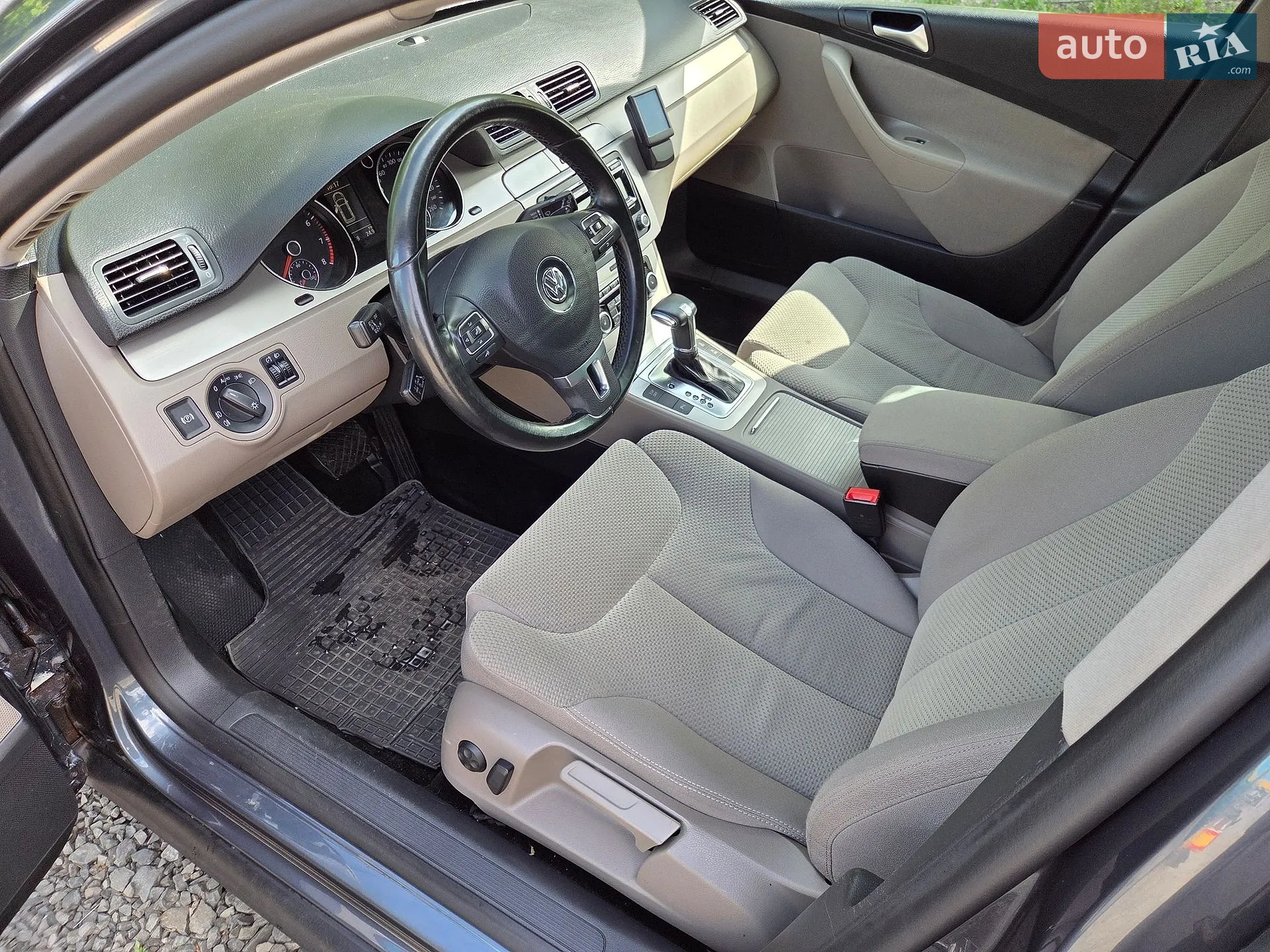 2010 Volkswagen Passat - мініатюра 11