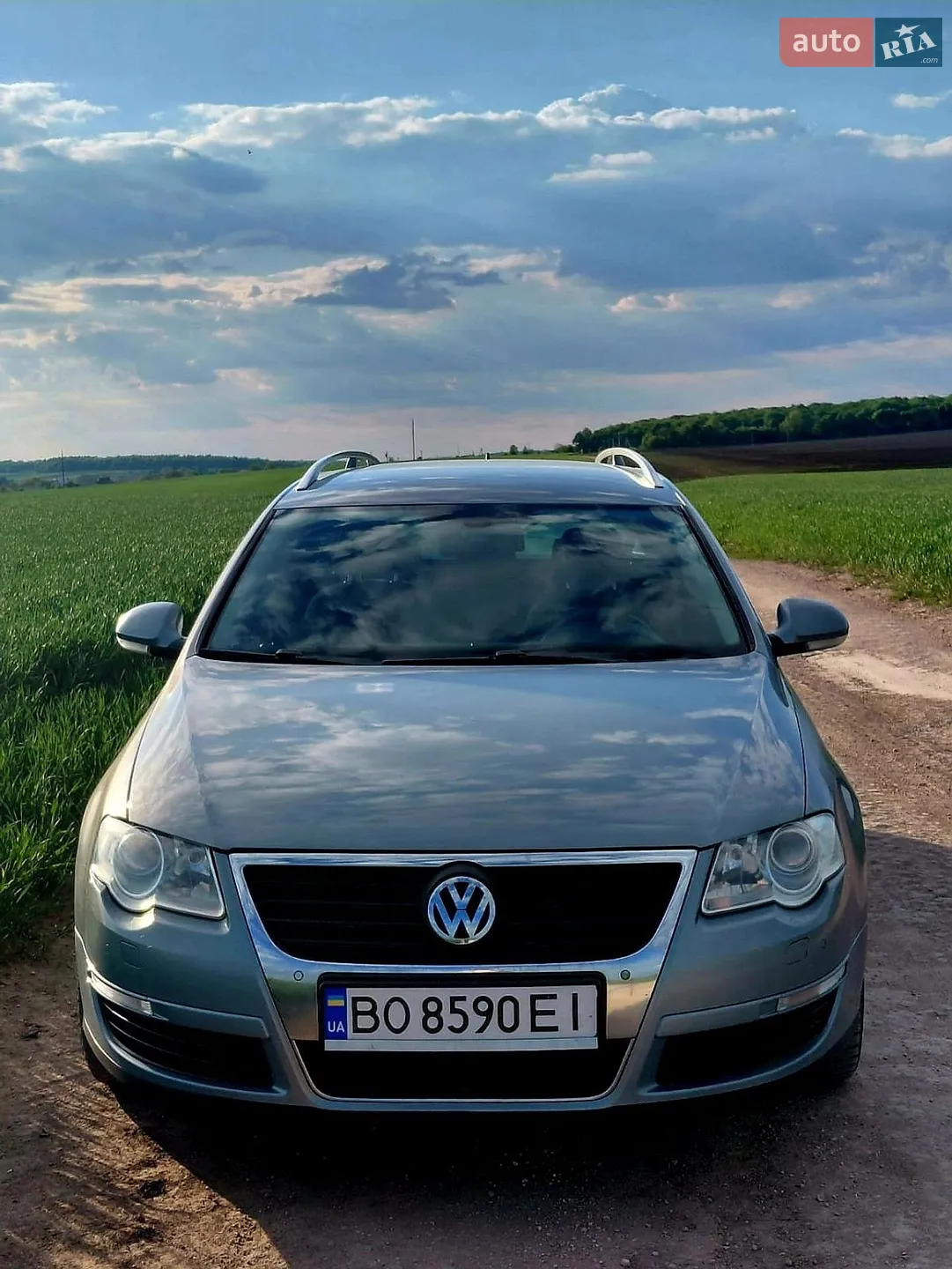 2010 Volkswagen Passat - мініатюра 2