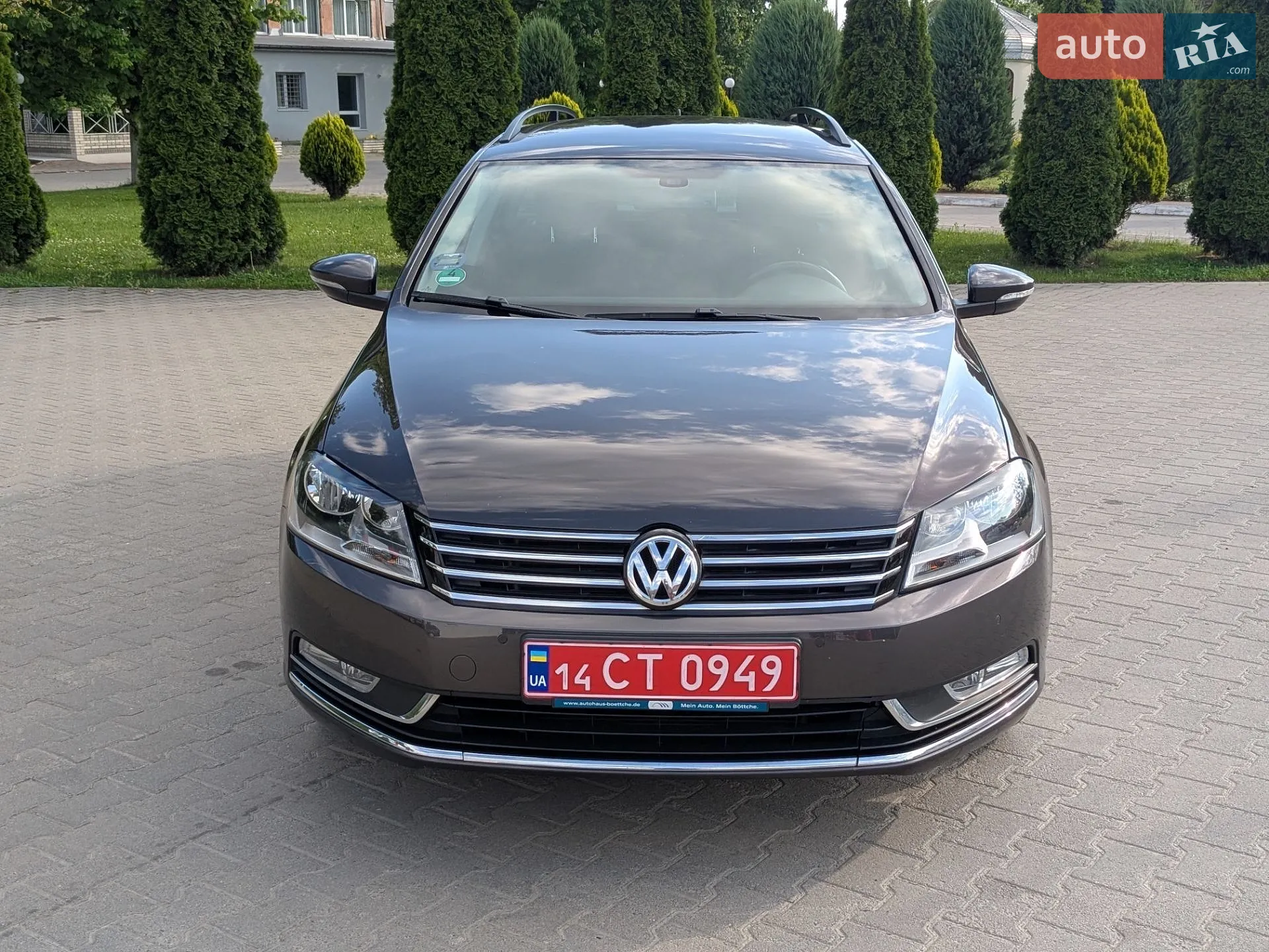 2010 Volkswagen Passat - мініатюра 2