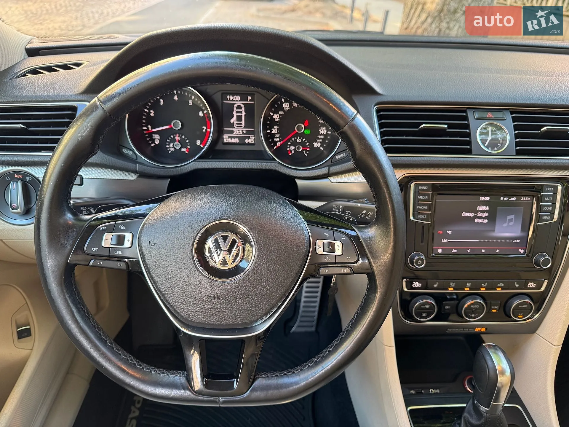 2017 Volkswagen Passat - мініатюра 12