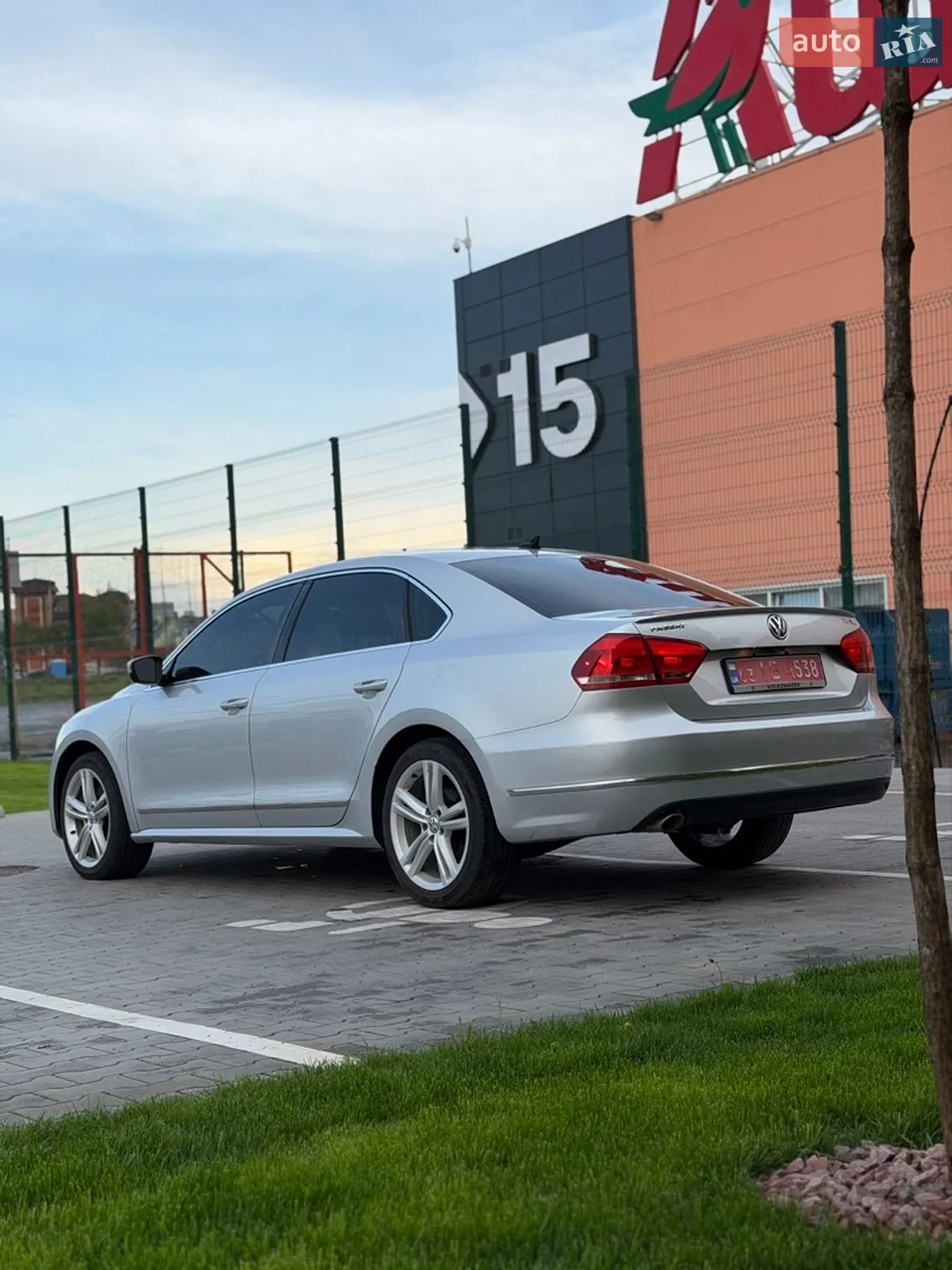 2013 Volkswagen Passat - мініатюра 5