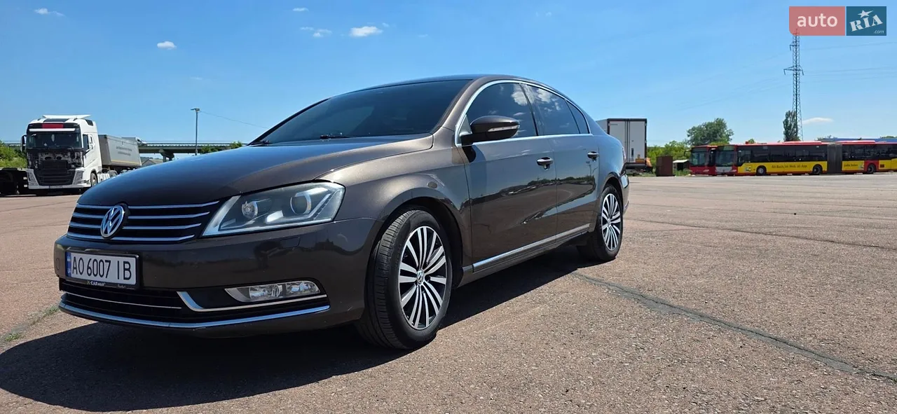 2013 Volkswagen Passat - мініатюра 11