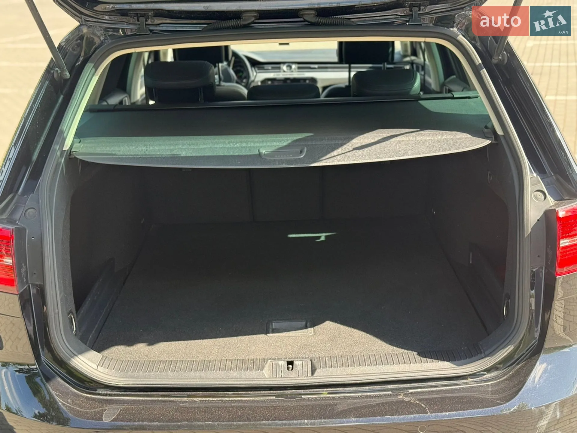 2016 Volkswagen Passat - мініатюра 15