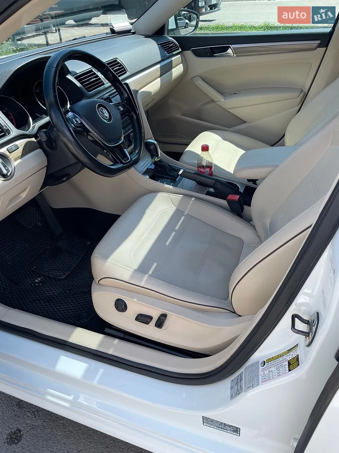 2016 Volkswagen Passat - мініатюра 23