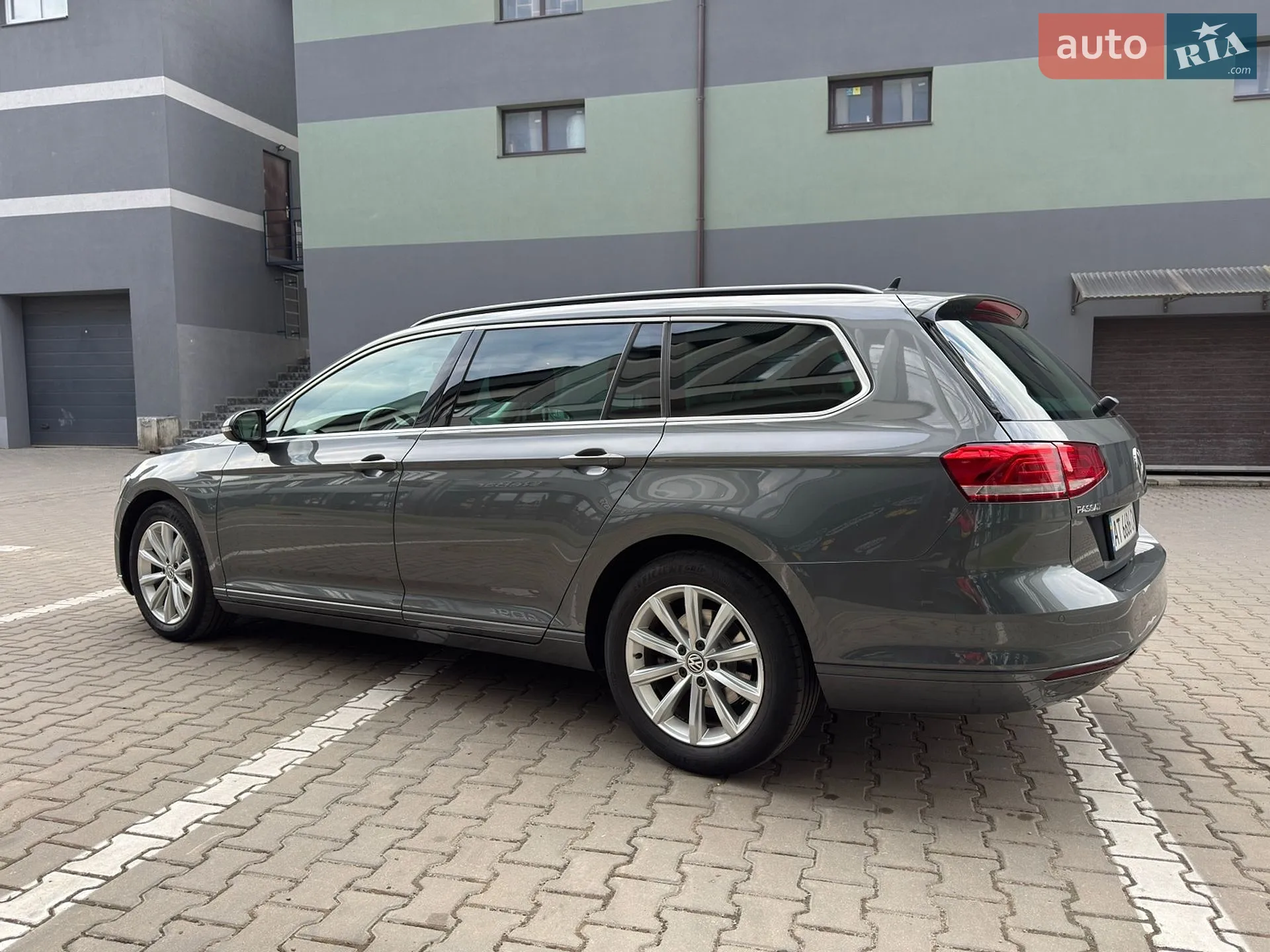 2017 Volkswagen Passat - мініатюра 8