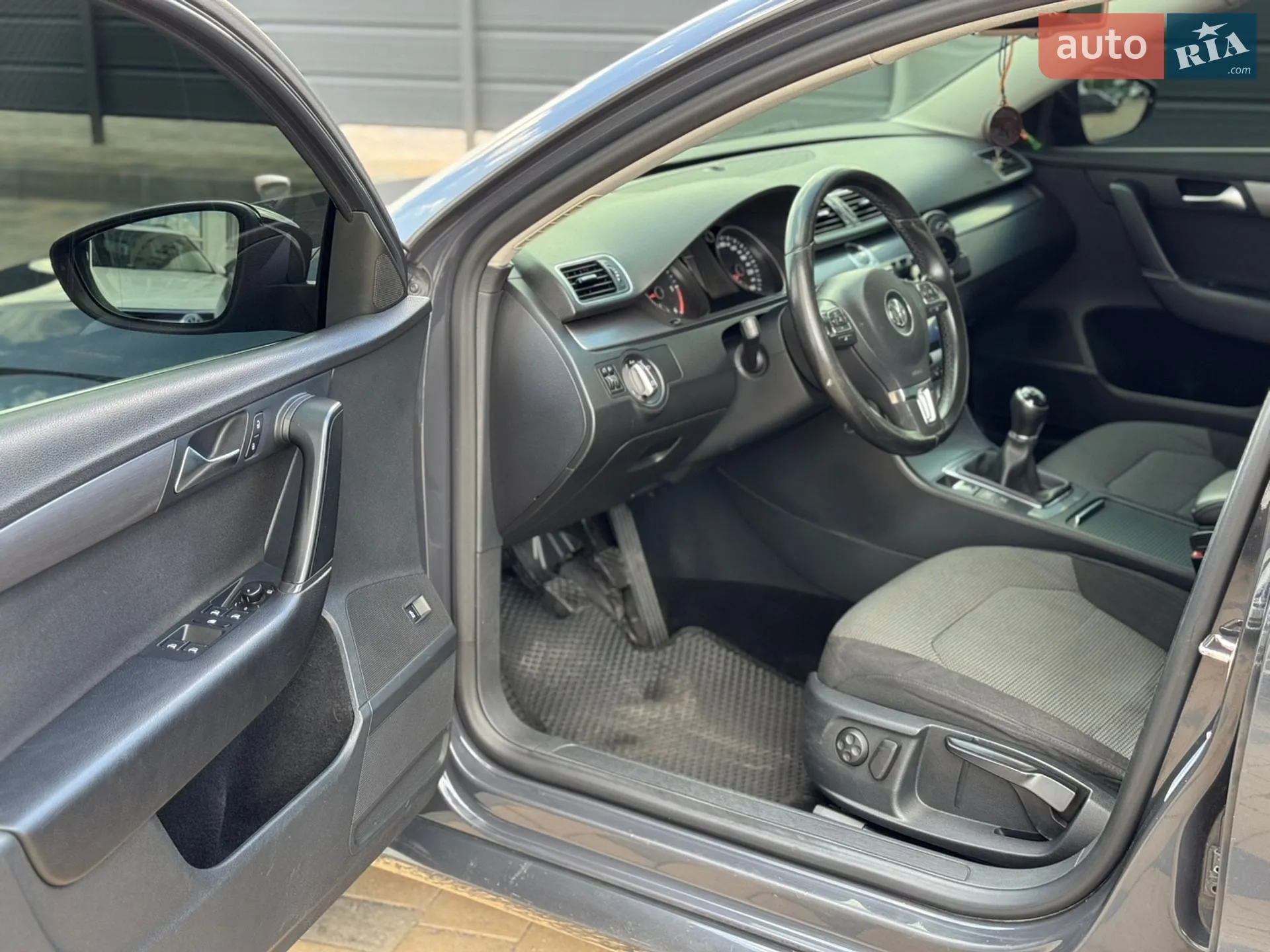 2013 Volkswagen Passat - мініатюра 20