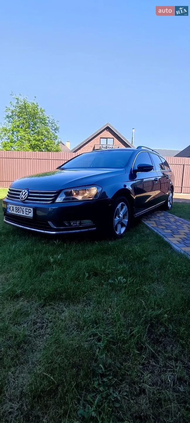 2011 Volkswagen Passat - мініатюра 2