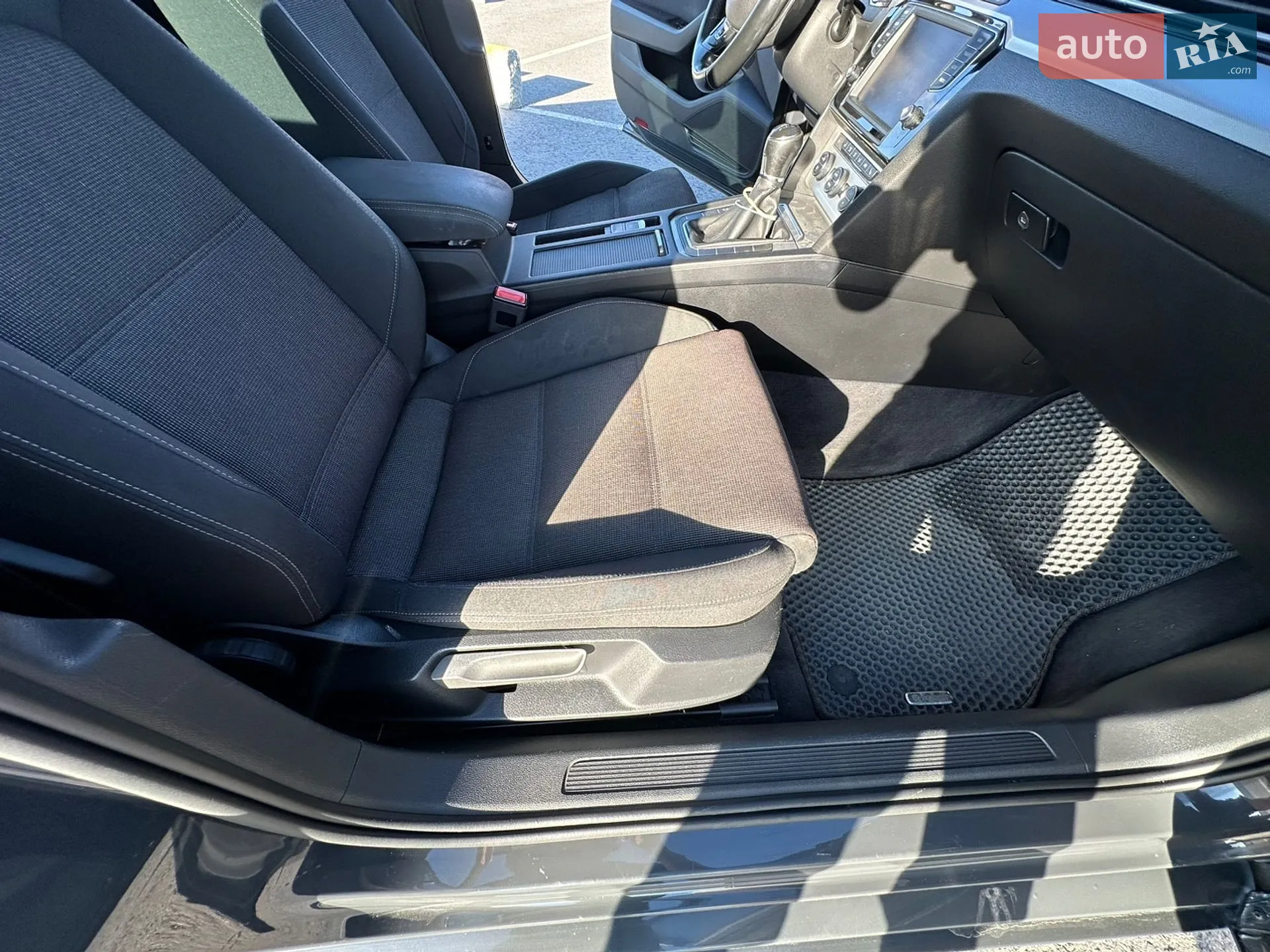 2015 Volkswagen Passat - мініатюра 32