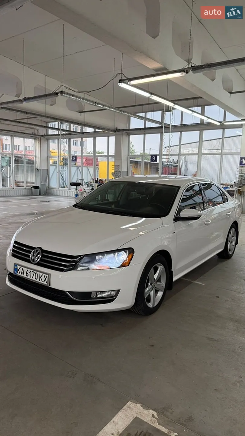 2012 Volkswagen Passat - мініатюра 3