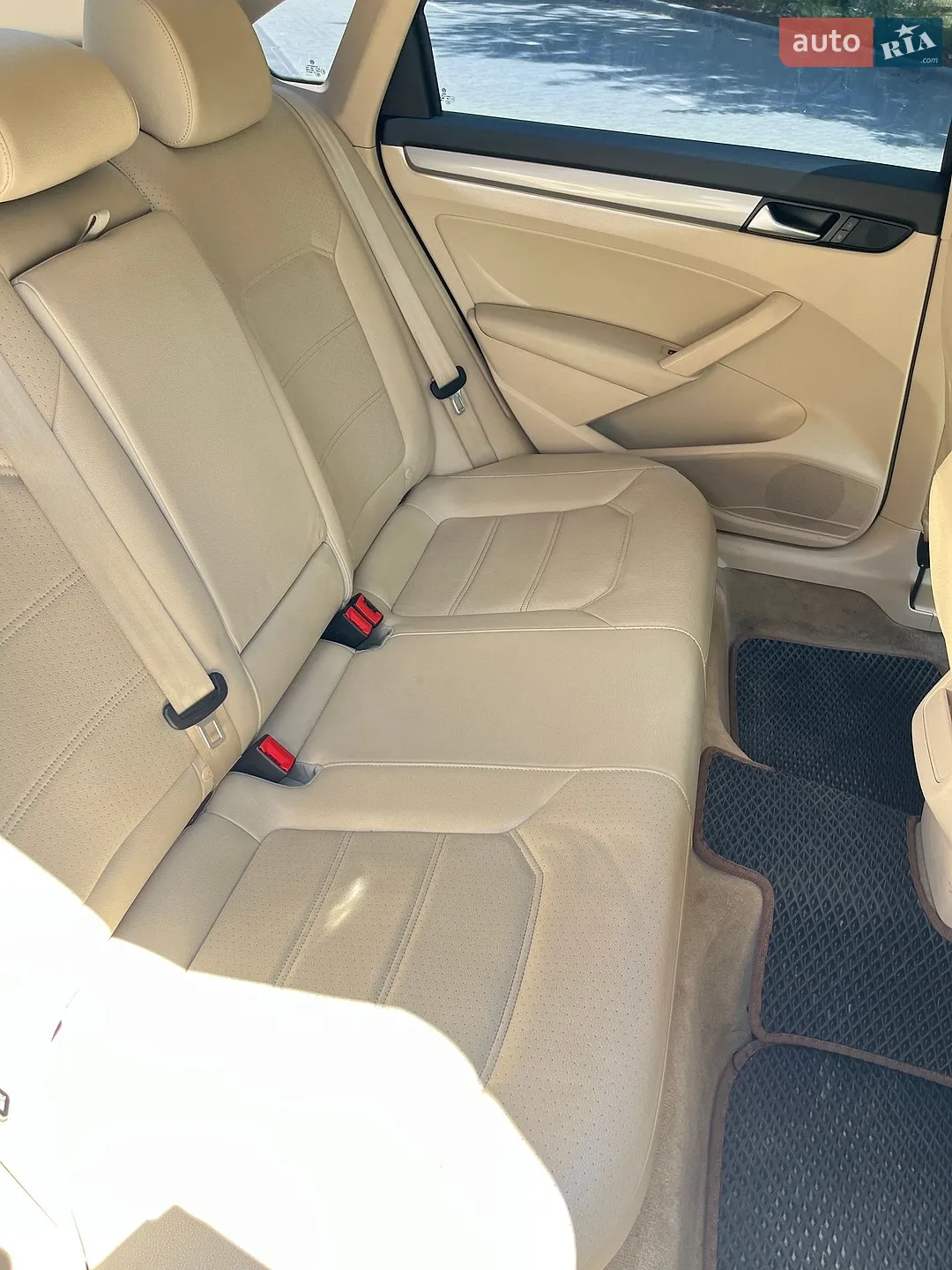 2014 Volkswagen Passat - мініатюра 25